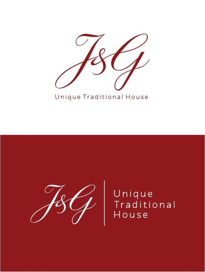 Villa Unique Traditional House, Hosted By J&g Tirana